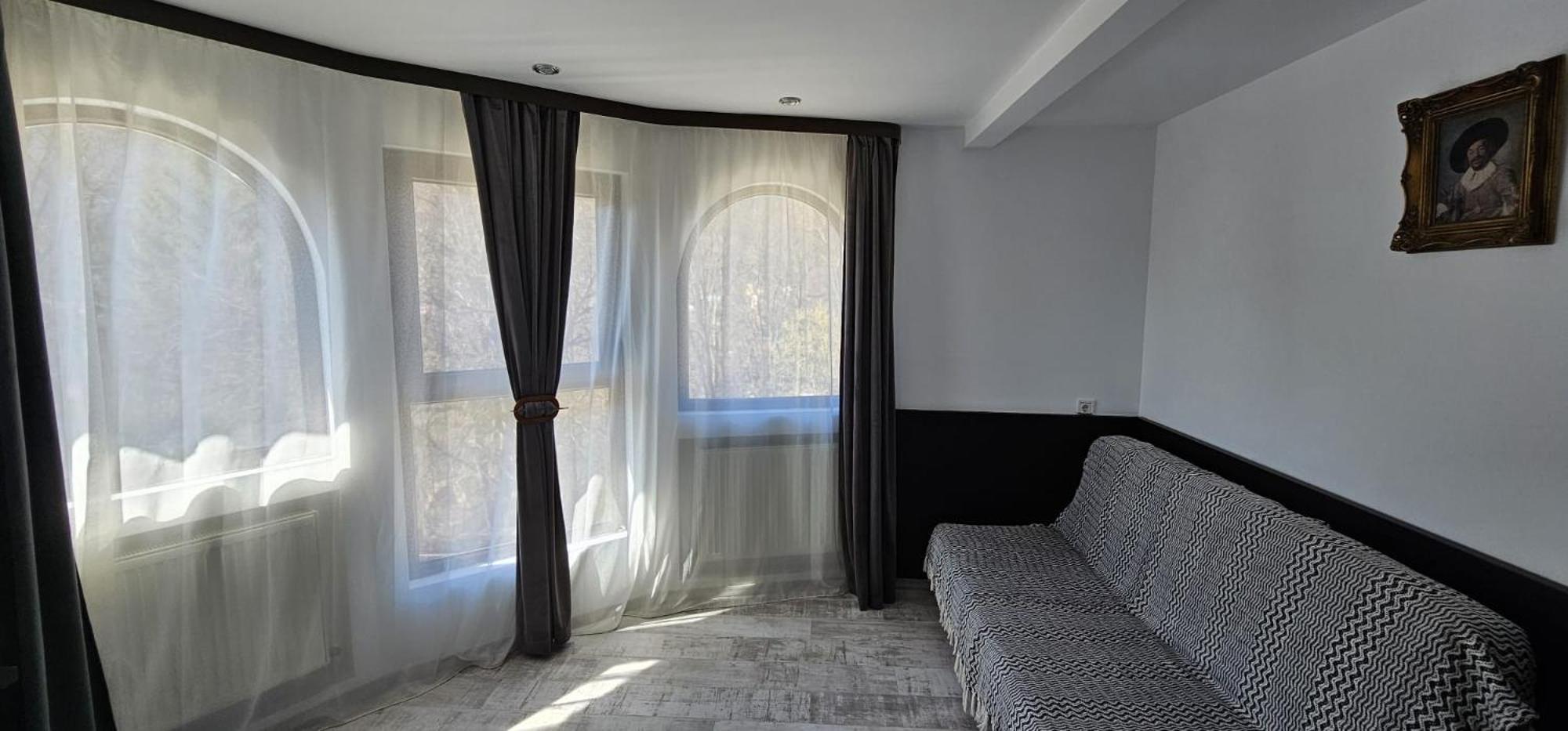Pensiunea Clasic Buşteni Esterno foto